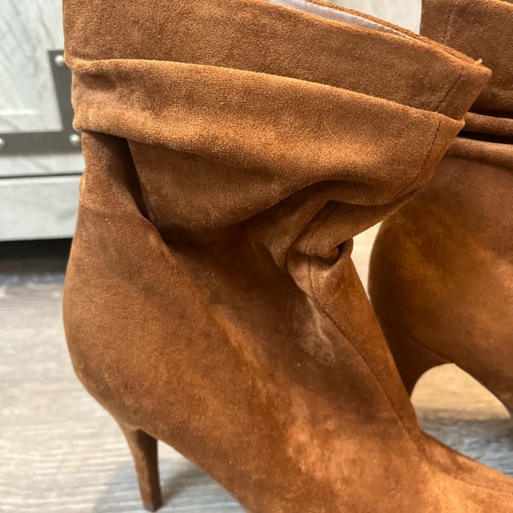 🍁❣️🍂Brand New Forever 21 Slouchy Suede Stiletto Booties, size 7🍁❣️🍂 - Picture 9 of 10